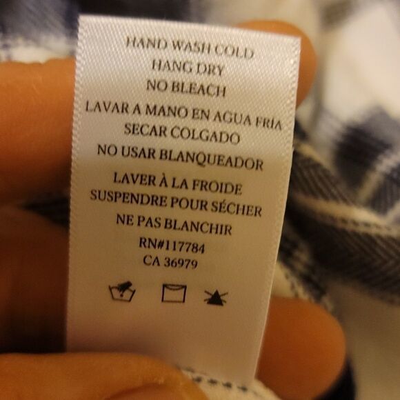 Rails plaid button Down shirt size small. - Picture 12 of 13